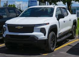 Chevrolet Silverado (2025)
